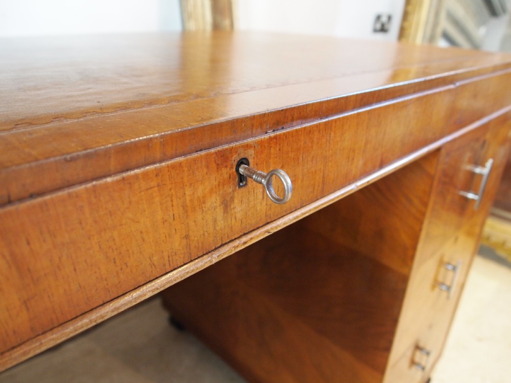Desk fine Art Deco Walnut desk by Gillows c1925 View VIII