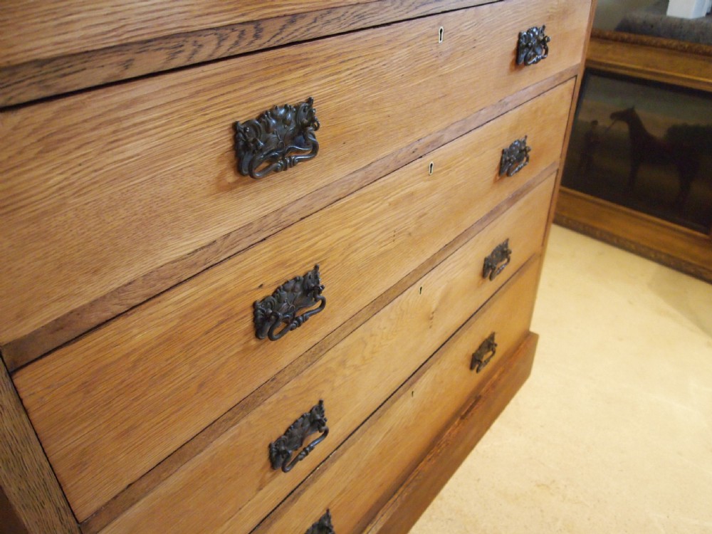 Chest of drawers rare Arts and Crafts Oak c1890 View II