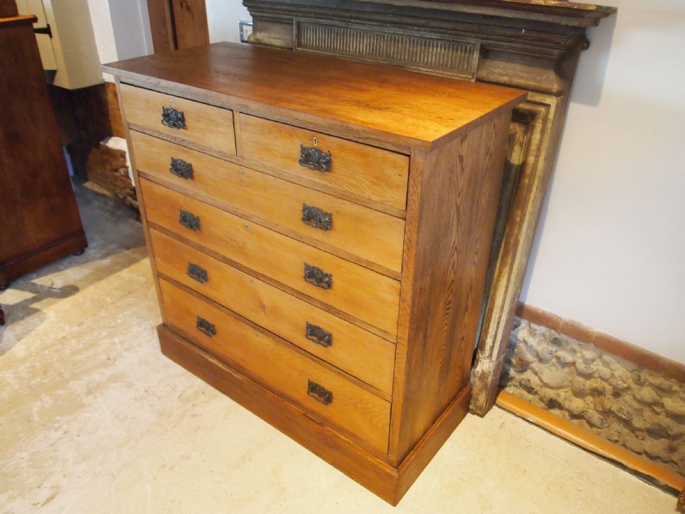 Chest of drawers rare Arts and Crafts Oak c1890 View XVI