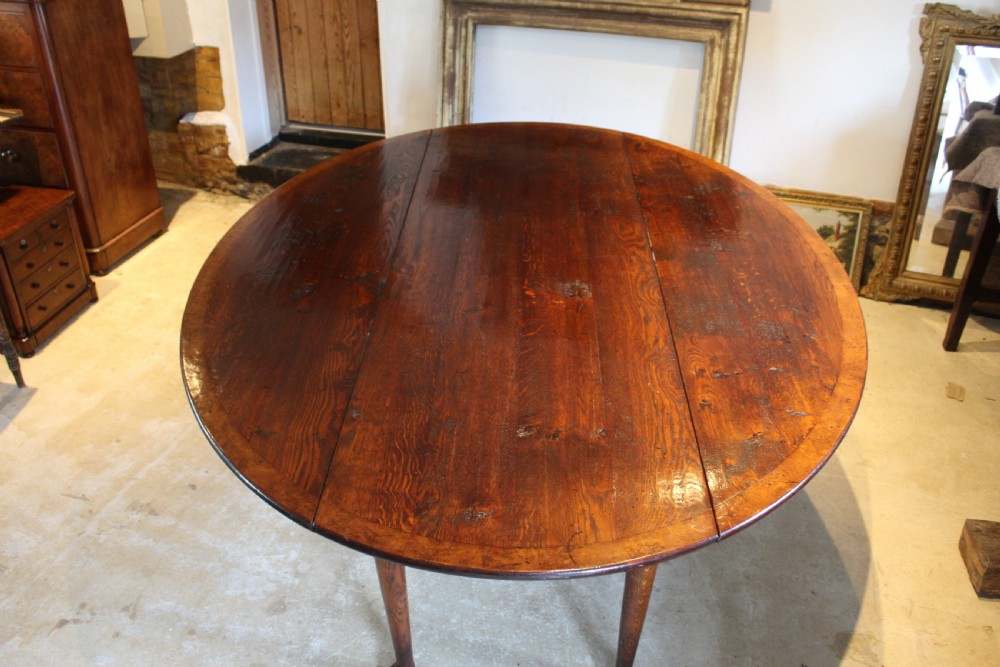 Table George II style wake Oak/burr Oak seats 12 fine quality c1930 View XV