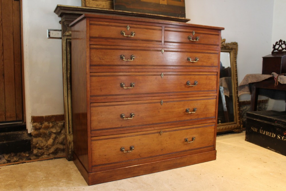Chest of drawers Heal and son Walnut Arts and Crafts c1890 View II