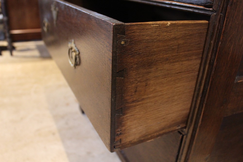 Chest of drawers rare small Oak George I c1715 View V