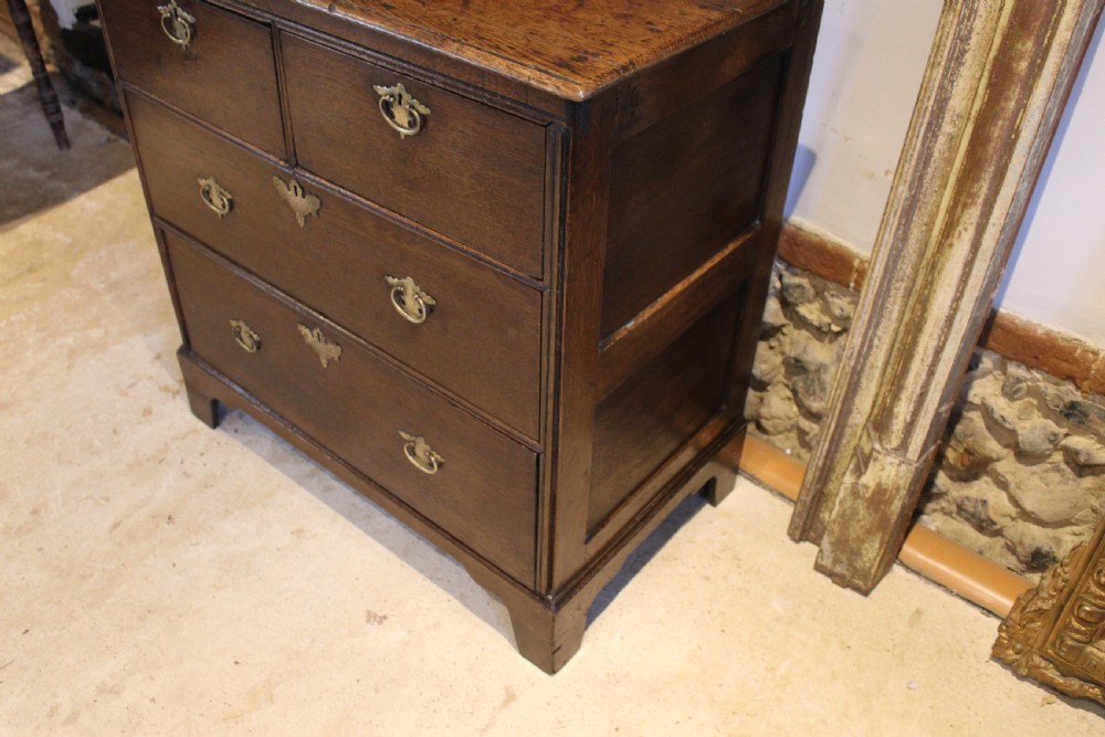 Chest of drawers rare small Oak George I c1715 View XV