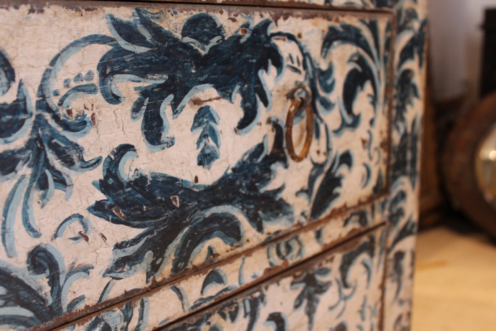 Chest of drawers Stunning Italian Chestnut commode 18th c1760 View XII