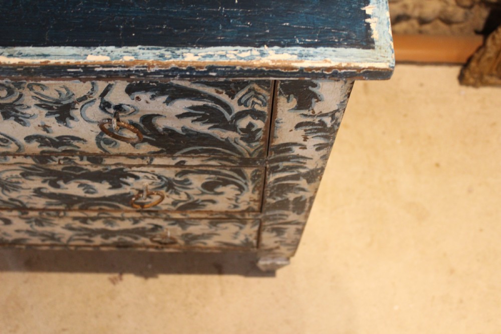 Chest of drawers Stunning Italian Chestnut commode 18th c1760 View XIV