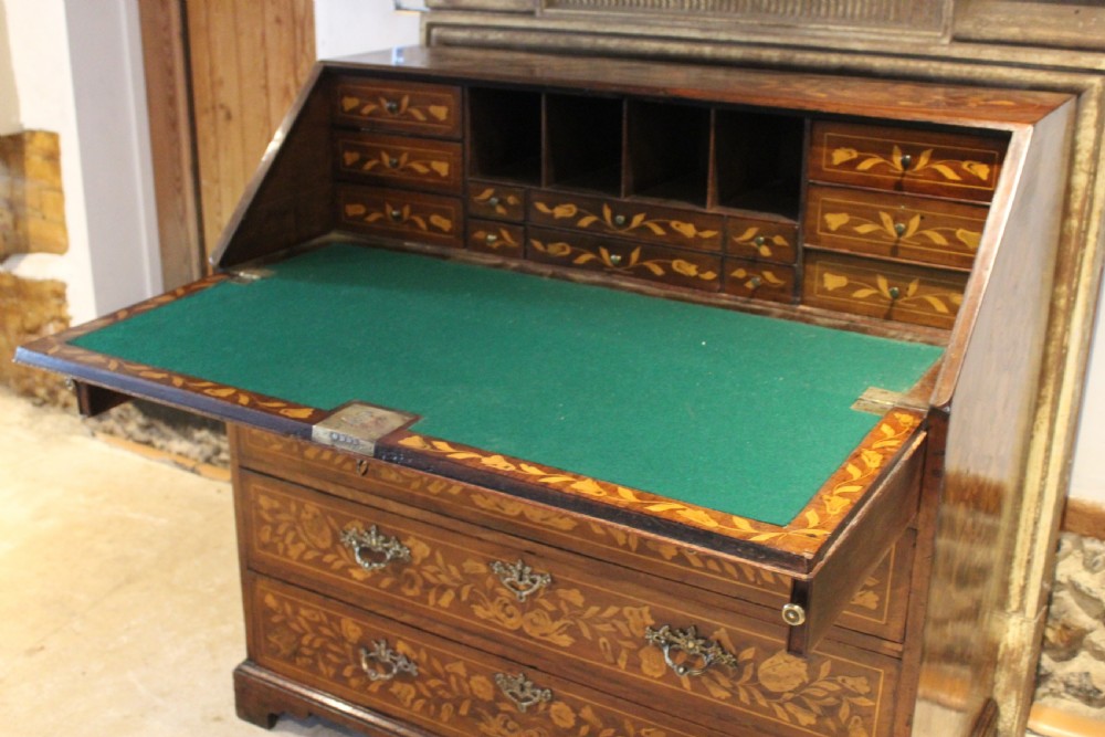 Bureau stunning George III English Walnut inlaid c1780 View III