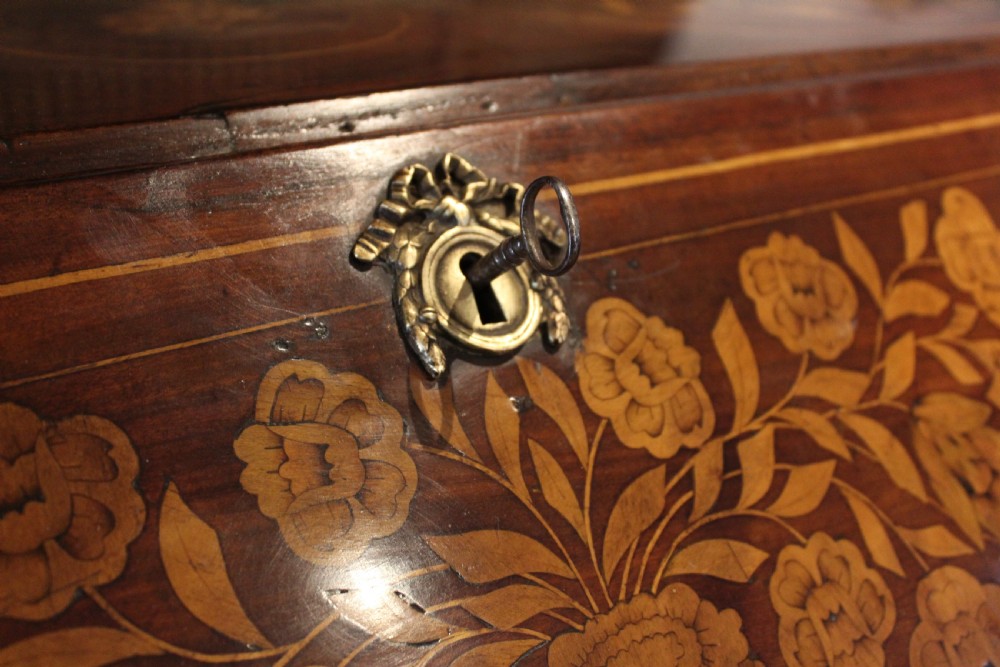 Bureau stunning George III English Walnut inlaid c1780 View VII