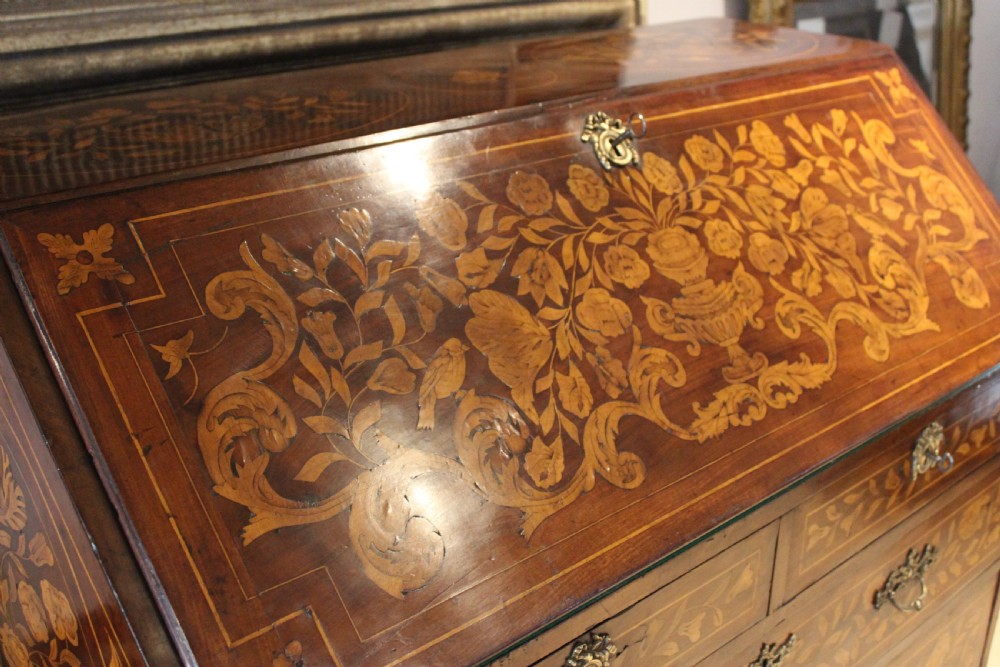 Bureau stunning George III English Walnut inlaid c1780 View XI