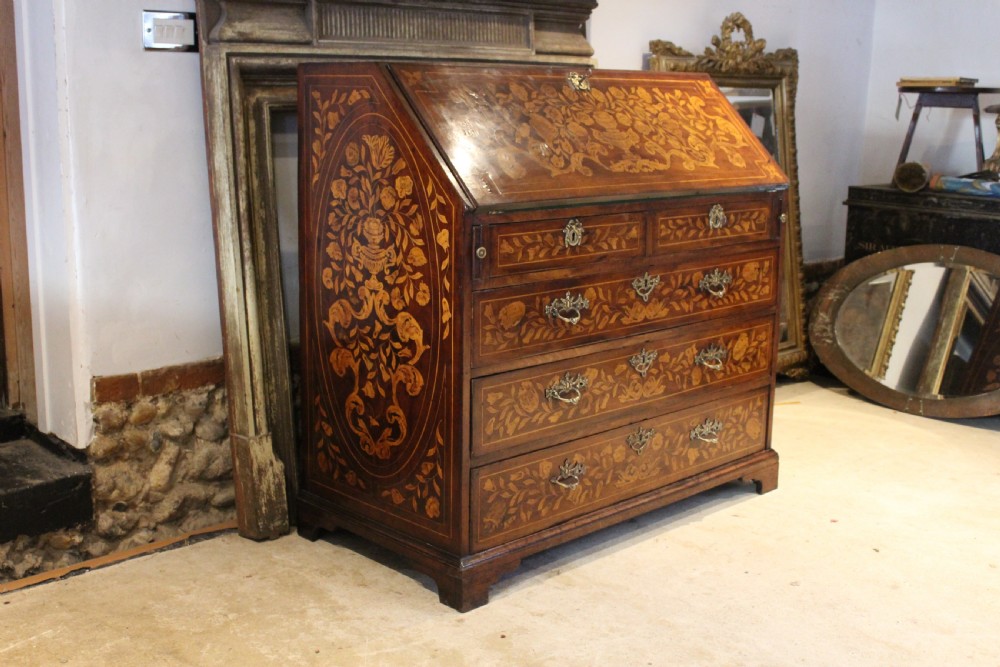 Bureau stunning George III English Walnut inlaid c1780 View XV