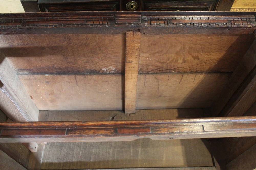 Chest of drawers exceptional Charles II small Oak c1680 View III