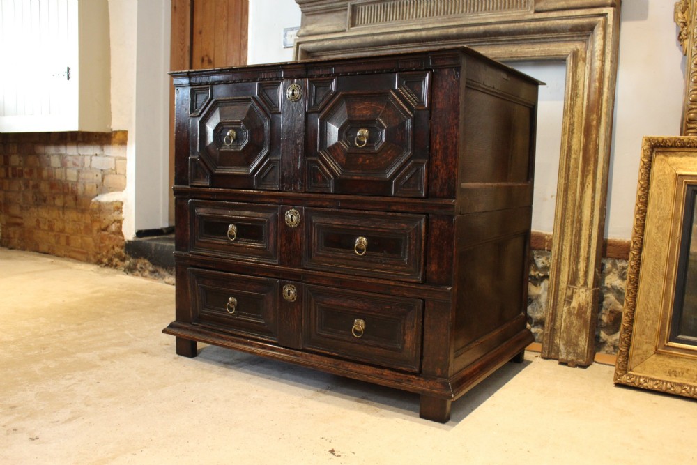 Chest of drawers exceptional Charles II small Oak c1680 View XIV