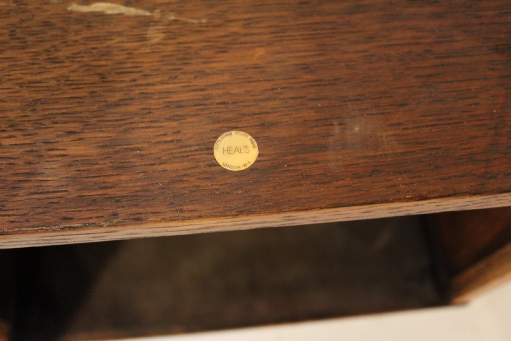 Table Heals Arts & Crafts Quarter sawn Oak c1920 View III
