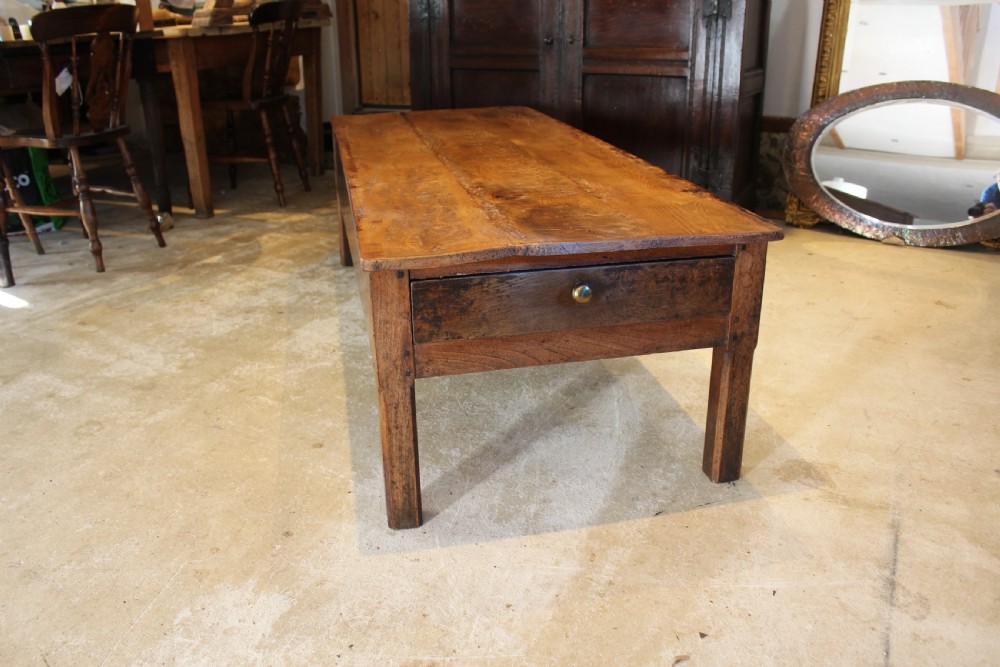 Coffee table George III Elm c1800 View III
