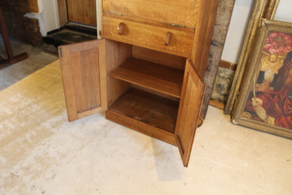 Heals Arts and Crafts Oak tallboy cupboard c1920 View IX