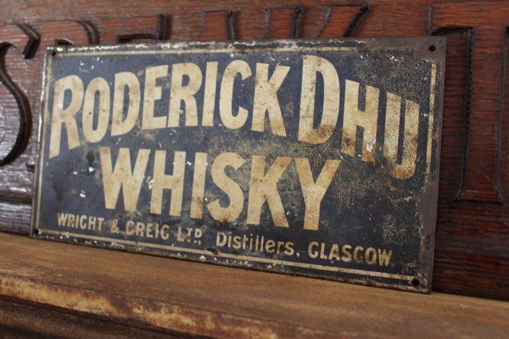 Rare Tin Whiskey sign Roderick Dhu c1920 View III