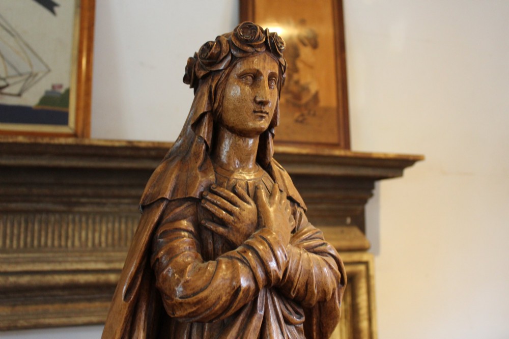 Finely Carved large Figure of Mary Magdalene Walnut c1800 View IX