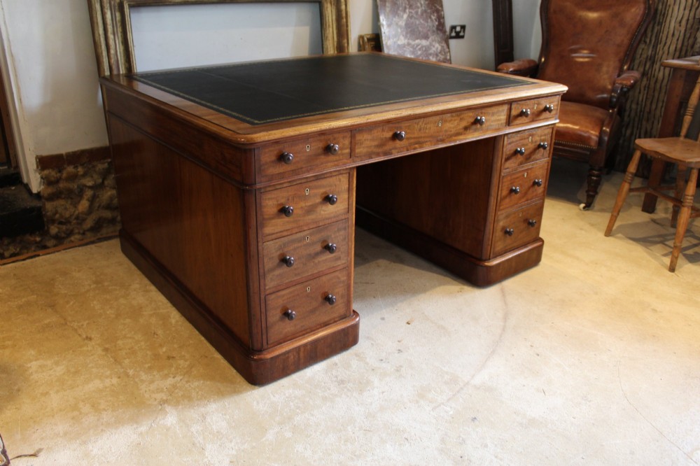 Desk rare outstanding Charles Andrea Nosotti partners desk c1840