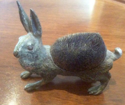 Cold Painted Bronze Hare Nib Wipe