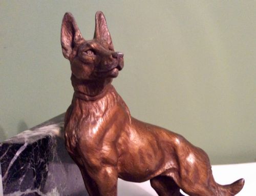 PAIR OF 1930S BRONZED SPELTER AND MARBLE GERMAN SHEPHERD BOOKENDS - ADDITIONAL PHOTO 3
