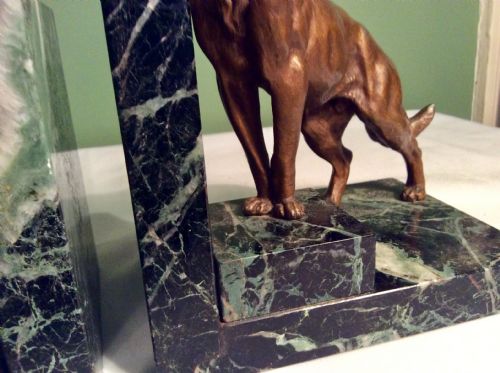 PAIR OF 1930S BRONZED SPELTER AND MARBLE GERMAN SHEPHERD BOOKENDS - ADDITIONAL PHOTO 5