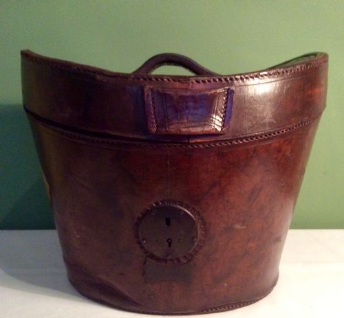 19th century leather top hat box - CATEGORY: ANTIQUE BOXES - DATED 19TH CENTURY
