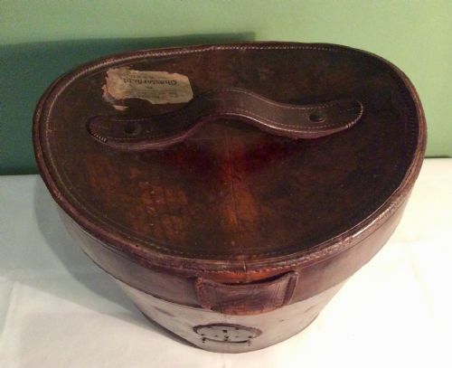 19TH CENTURY LEATHER TOP HAT BOX - ADDITIONAL PHOTO 1