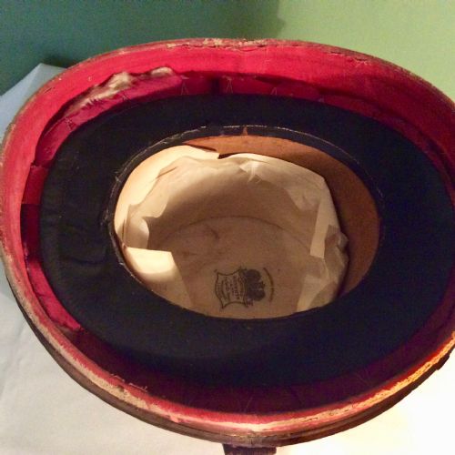 19TH CENTURY LEATHER TOP HAT BOX - ADDITIONAL PHOTO 4