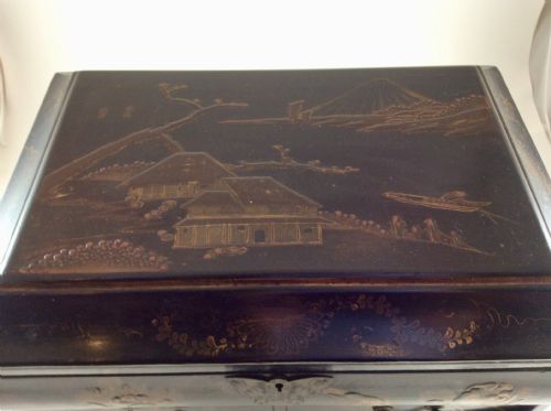 19TH CENTURY LARGE CHINOISERIE WORKBOX - ADDITIONAL PHOTO 1