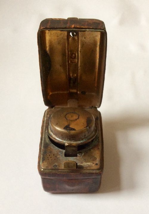 TRAVELLING INKWELL IN THE FORM OF A MINIATURE GLADSTONE BAG - ADDITIONAL PHOTO 4