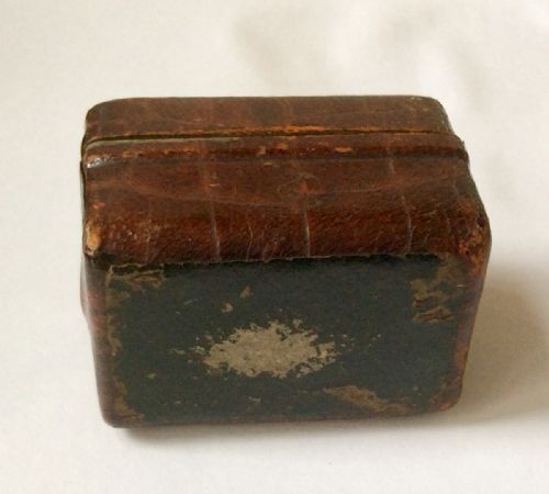 TRAVELLING INKWELL IN THE FORM OF A MINIATURE GLADSTONE BAG - ADDITIONAL PHOTO 6