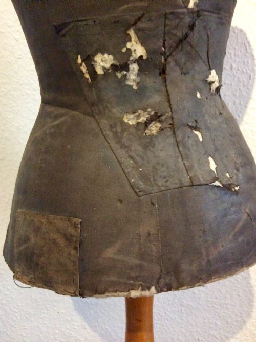 ANTIQUE FRENCH CHILD MANNEQUIN - ADDITIONAL PHOTO 8