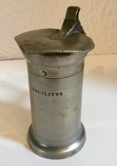 SET OF SEVEN ANTIQUE FRENCH PEWTER MEASURES - ADDITIONAL PHOTO 5