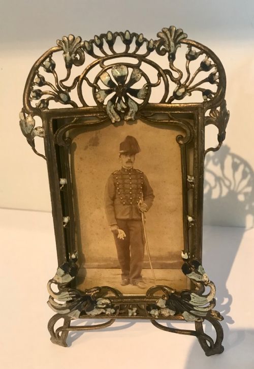 PAIR OF DECORATIVE ART NOUVEAU PHOTO FRAMES - ADDITIONAL PHOTO 3