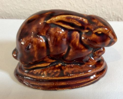 treacle glaze rabbit money bank - CATEGORY: ANTIQUE CERAMICS - DATED 19TH CENTURY