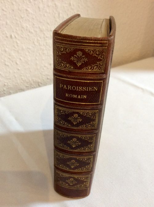 BEAUTIFUL FRENCH ILLUSTRATED PRAYER BOOK - ADDITIONAL PHOTO 1