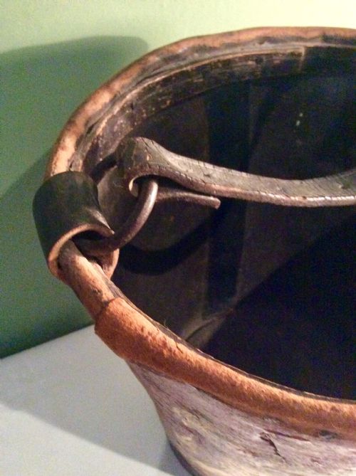 19TH CENTURY LEATHER FIRE BUCKET - ADDITIONAL PHOTO 6