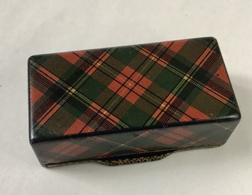 LITTLE MAUCHLINE TARTANWARE BOX - ADDITIONAL PHOTO 4