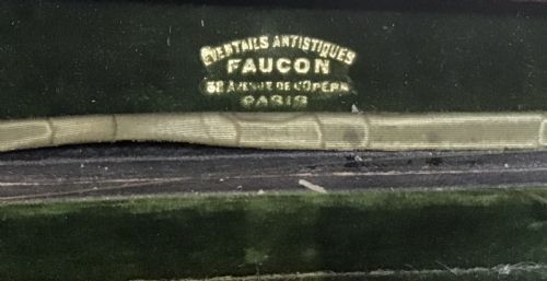 ANTIQUE FRENCH LEATHER FAN BOX - ADDITIONAL PHOTO 2