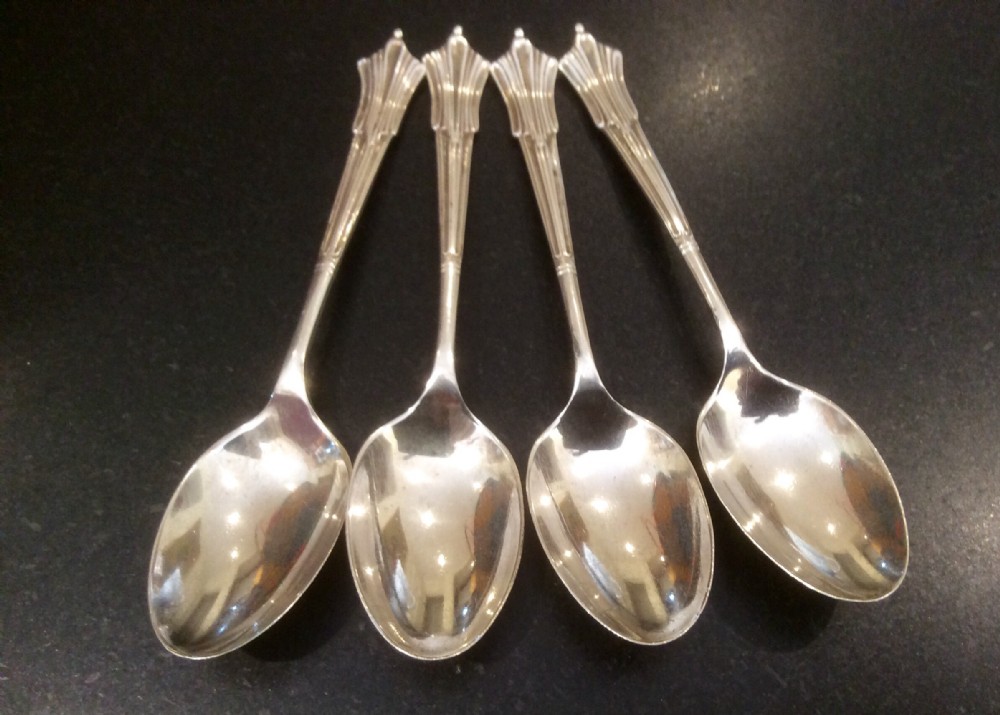 4 Edwardian silver teaspoons