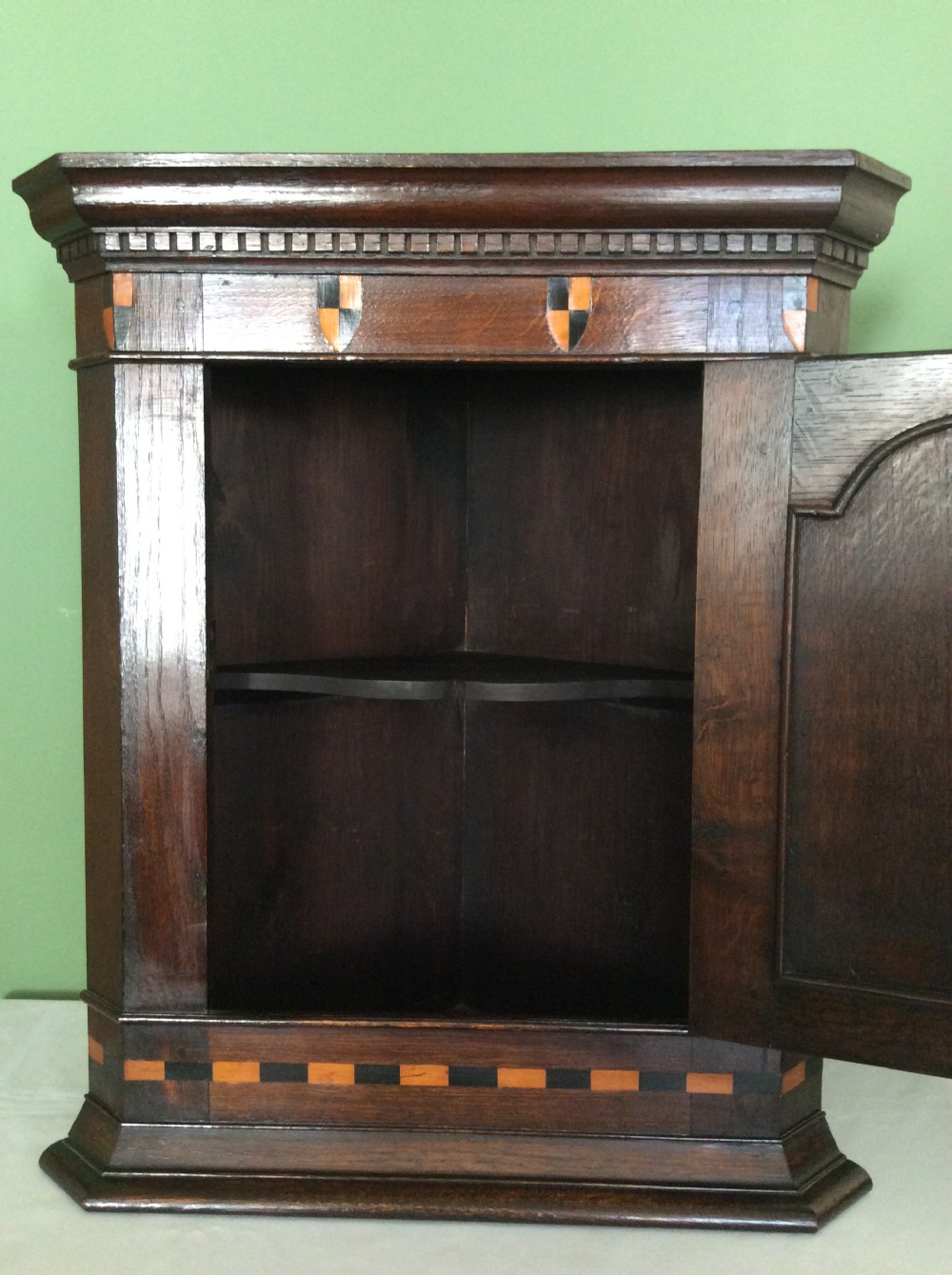 Small 19th Century Oak Corner Cupboard with geometric  marquetry inlay View VII