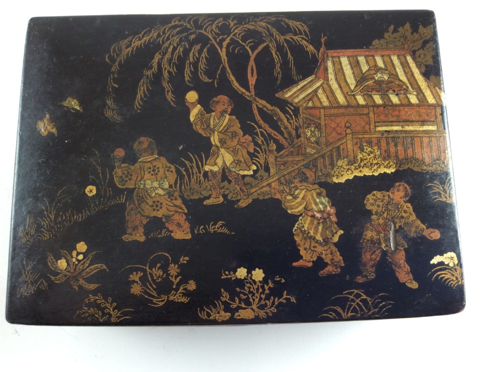 1920s French Chinoiserie Biscuit Box  View X