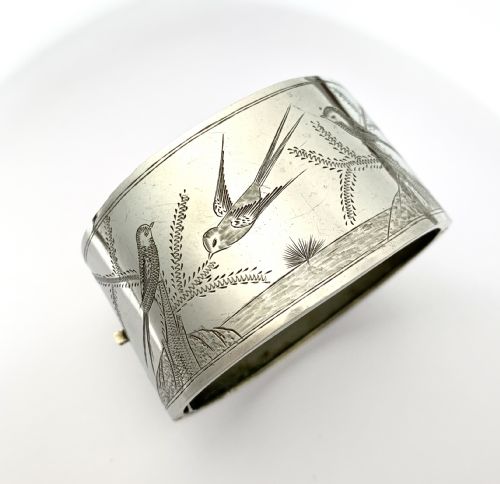 Victorian Wide Silver Hinged Bangle