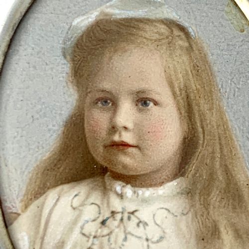 fig 1. Victorian Silver Miniature Watercolour/Photograph Portrait Locket