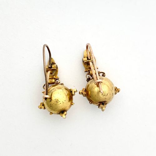 fig 1. Victorian 15CT Gold Turquoise Orb Earrings