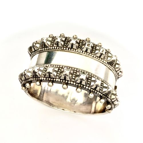 Victorian 1882 Heavy Sterling Silver Hinged Cuff Bangle