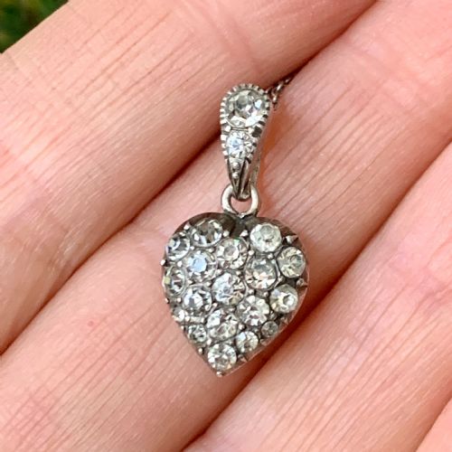 fig 1. Antique Silver Paste Heart Pendant Necklace