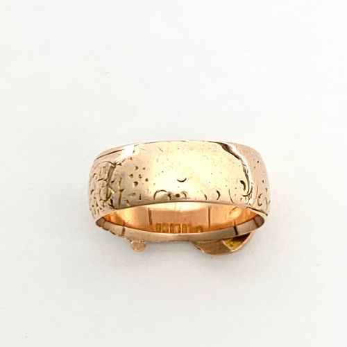 fig 2. Edwardian 9CT Rose Gold Buckle Ring