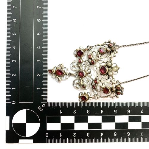 fig 1. Georgian Garnet, Pearl and Silver Filigree Chain Necklace