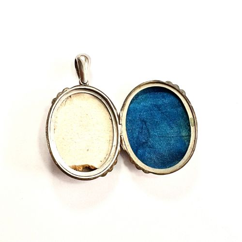 fig 1. Victorian Silver Snake Photograph Locket Pendant
