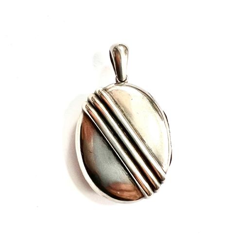fig 2. Victorian Silver Snake Photograph Locket Pendant
